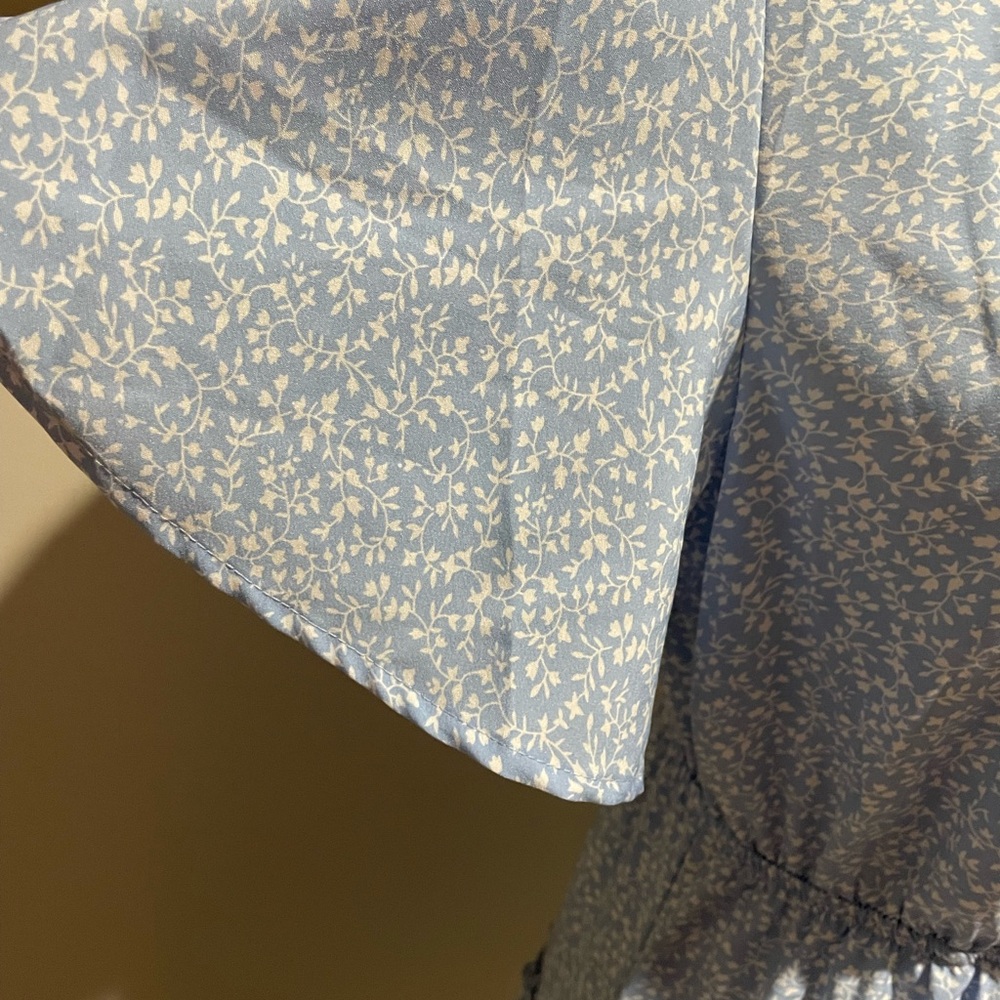 Ladies light blue and white  dress Medium - Picture 5 of 11